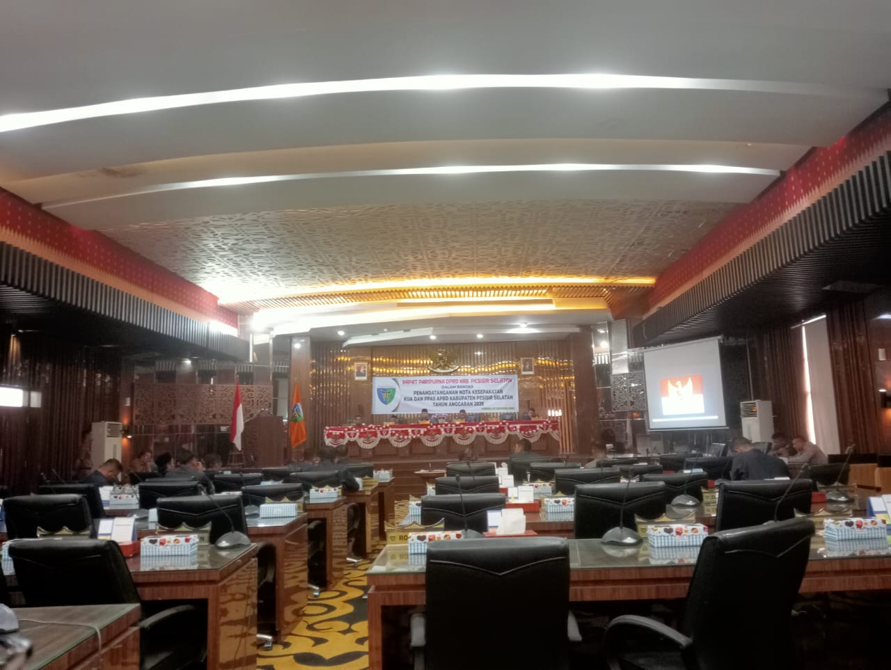 Rapat Paripurna Penandatanganan Nota Kesepakatan KUA dan PPAS) APBD TA 2026