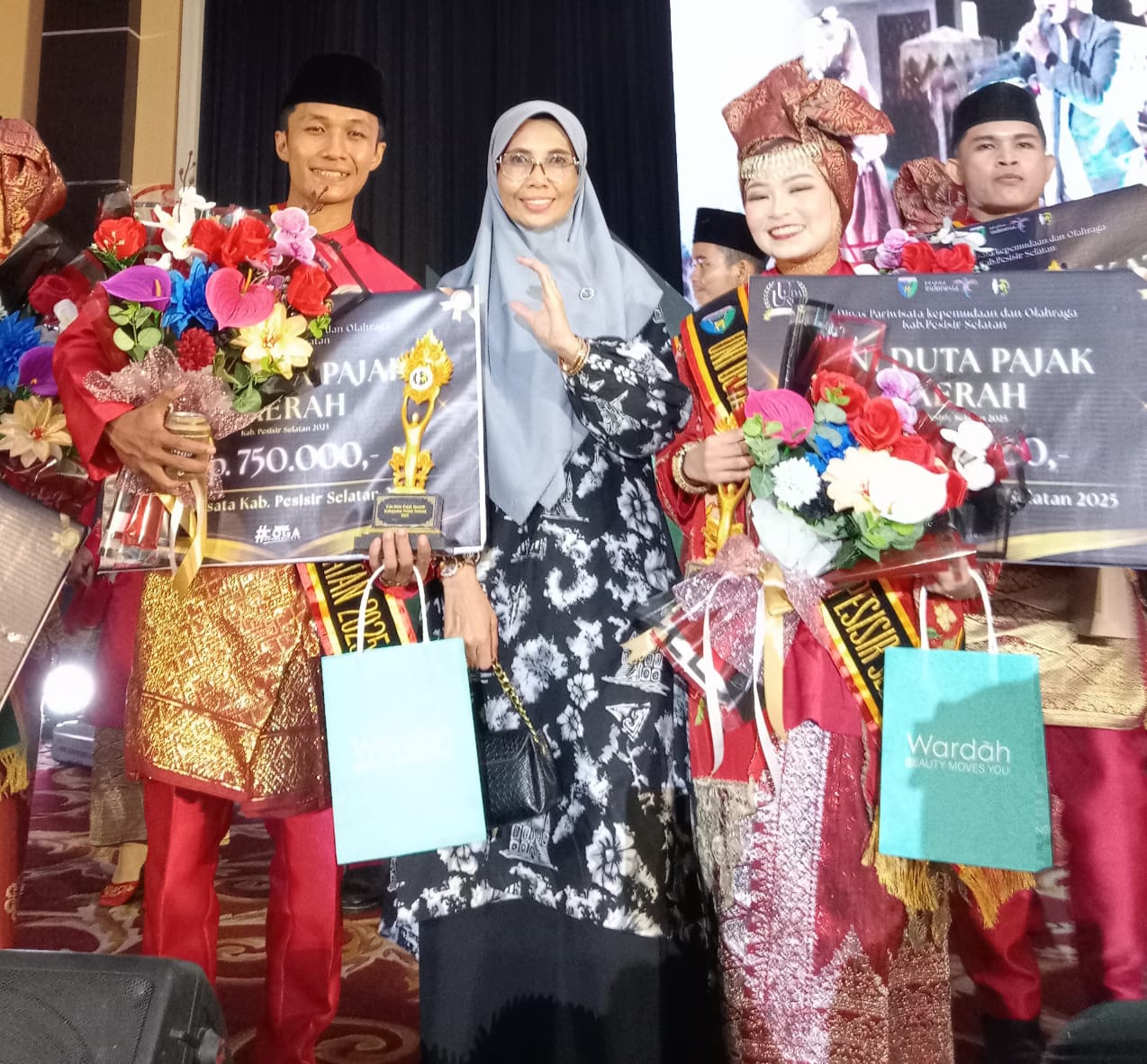 Grand Final Uda Uni Duta wisata Kabupaten Pesisir Selatan