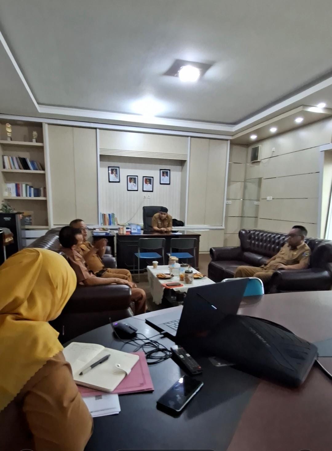rapat koordinasi dengan Dinas Komunikasi dan Informatika (Kominfo) dalam rangka percepatan perluasan