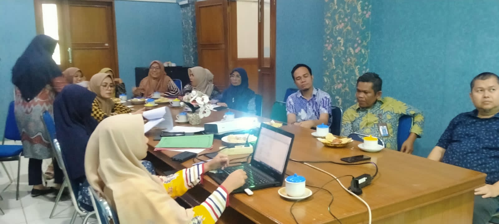 Rapat Tim Anggaran Pemerintah Daerah (TAPD) tentang Hasil Evaluasi Sumatera Barat terhadap Ranperda 