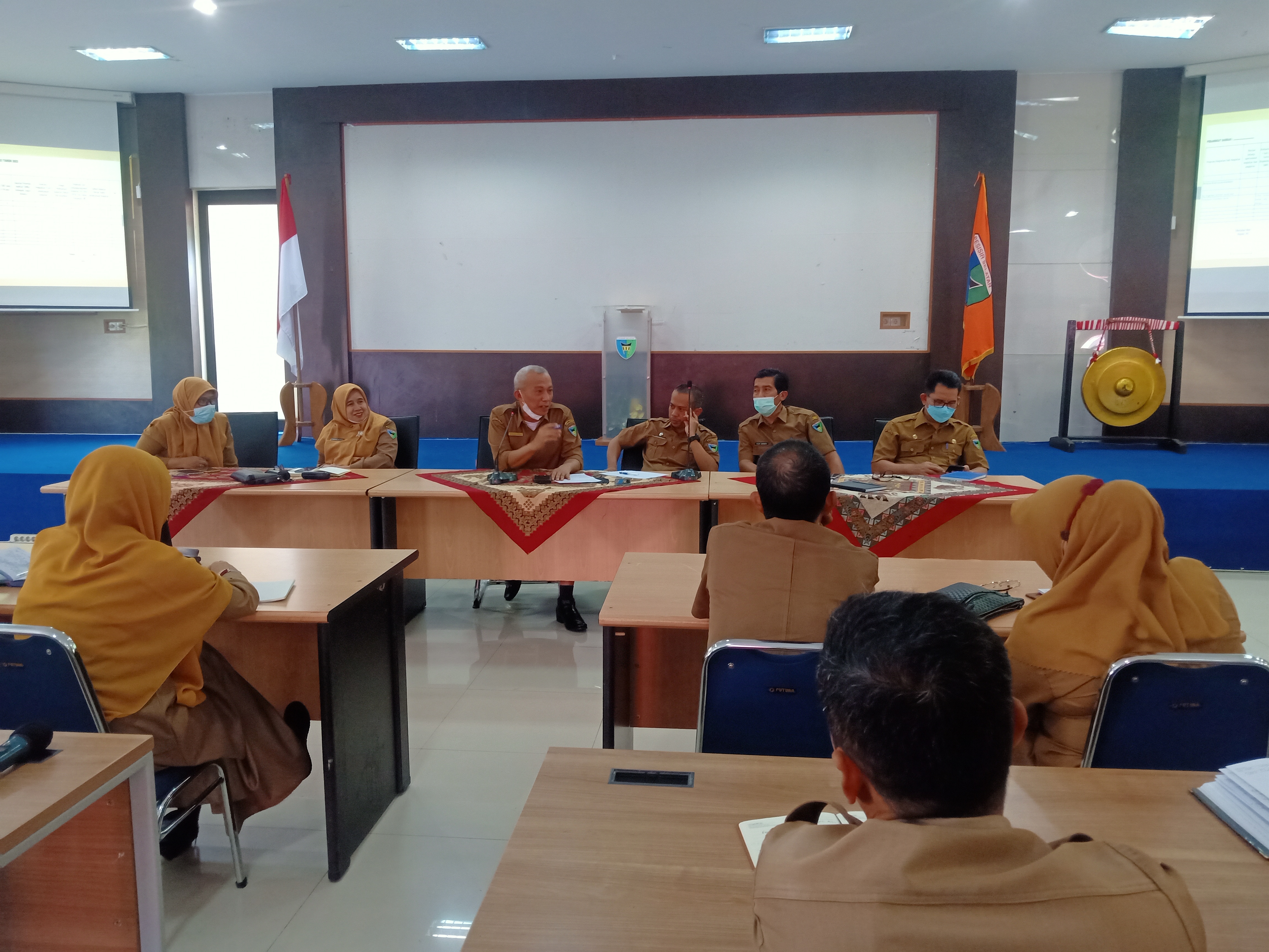 Coaching TAPD dalam rangka penyamaan pemahaman tim pembahas Renja Perangkat Daerah Tahun 2023