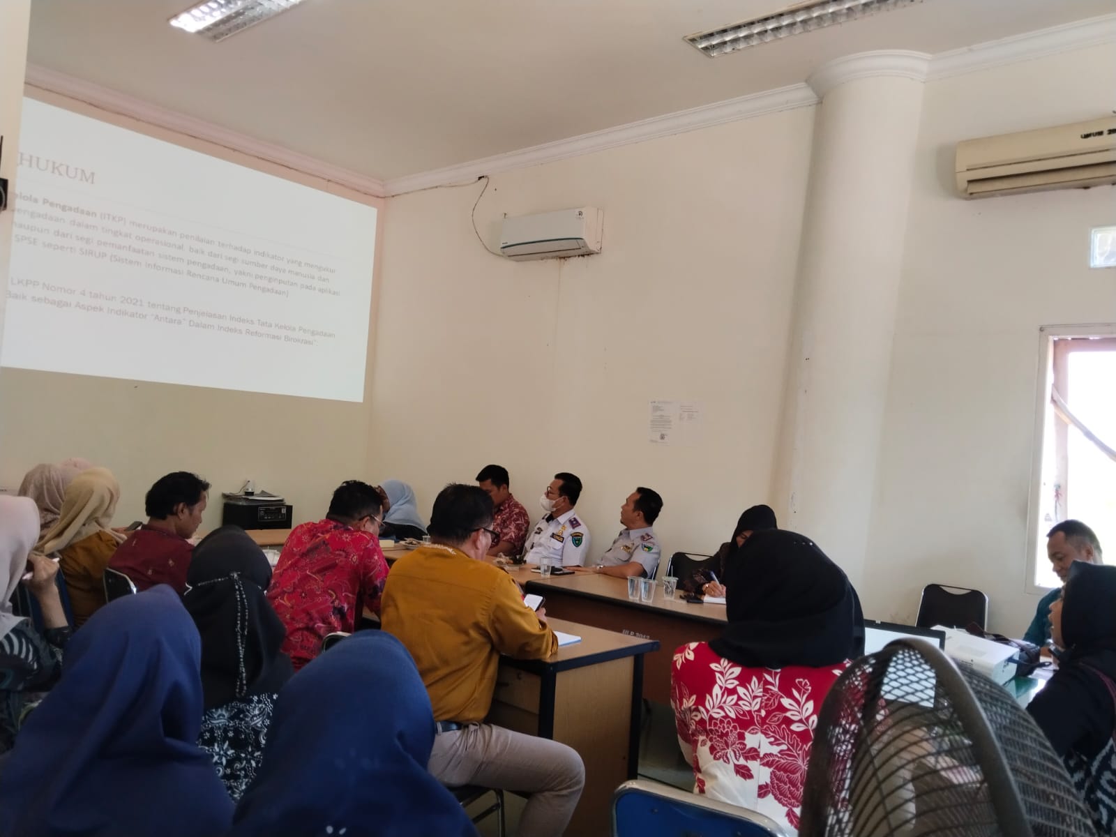 Rapat Koordinasi pengadaan Barang dan Jasa lingkup Pemerintah Kabupaten Pesisir Selatan. 