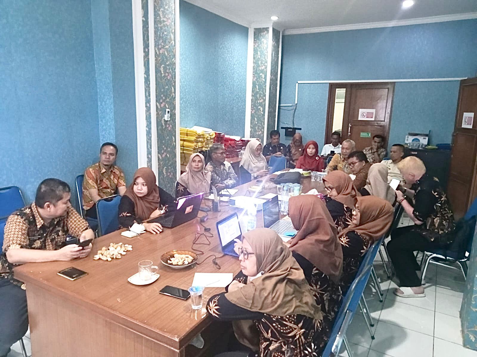Tim Anggaran Pemerintah Daerah Kab. Pesisir Selatan membahas  Efesiensi Belanja APBN dan APBD Tahun 